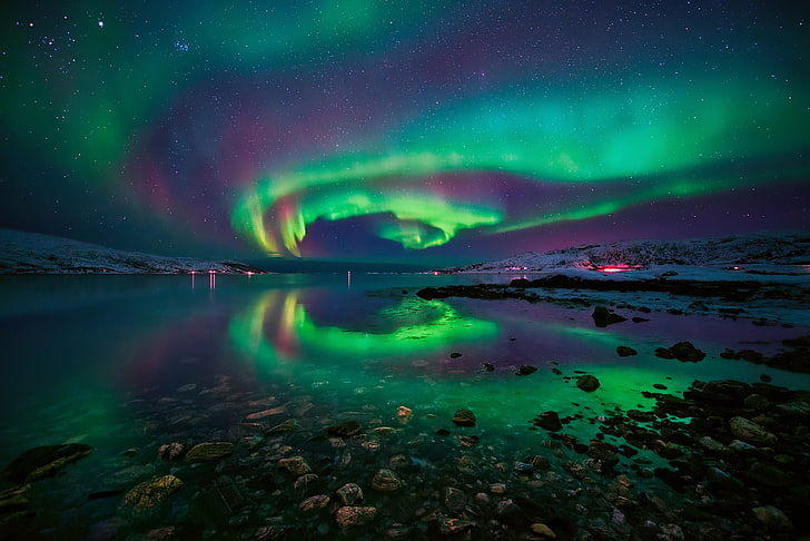 aurora borealis, nature, landscape, water, stones, night, aurorae, Norway, sky, stars, green, snow, lake, HD wallpaper