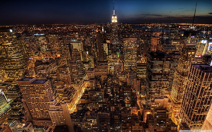 foto udara gedung bertingkat selama waktu malam, kota, kota, lanskap kota, lampu, Kota New York, lampu kota, malam, Wallpaper HD