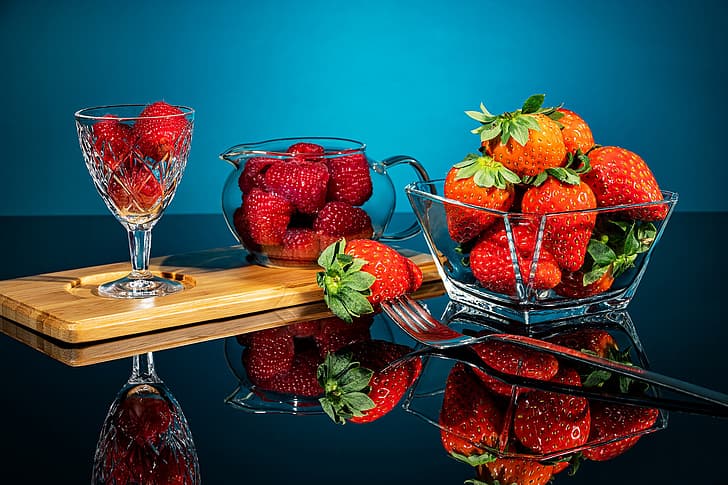 reflection, berries, raspberry, glass, strawberry, plug, still life, vase, Вячеслав Захаров, HD wallpaper