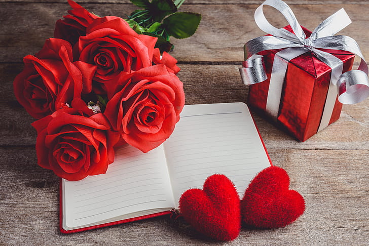 amour, fleurs, cadeau, coeur, roses, rouge, romantique, coeurs, saint valentin, coffret cadeau, Fond d'écran HD