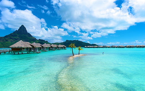 morze, Bora Bora, tropikalny, lato, góry, turkus, natura, woda, palmy, chmury, krajobraz, wyspa, kurort, wakacje, bungalow, plaża, Tapety HD HD wallpaper