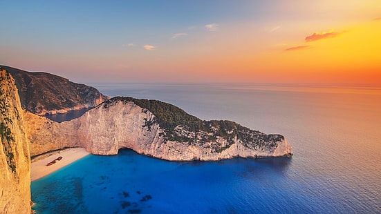 Navagio Bay, Grèce, Navagio Beach, Zakynthos, Europe, coucher de soleil, Fond d'écran HD HD wallpaper