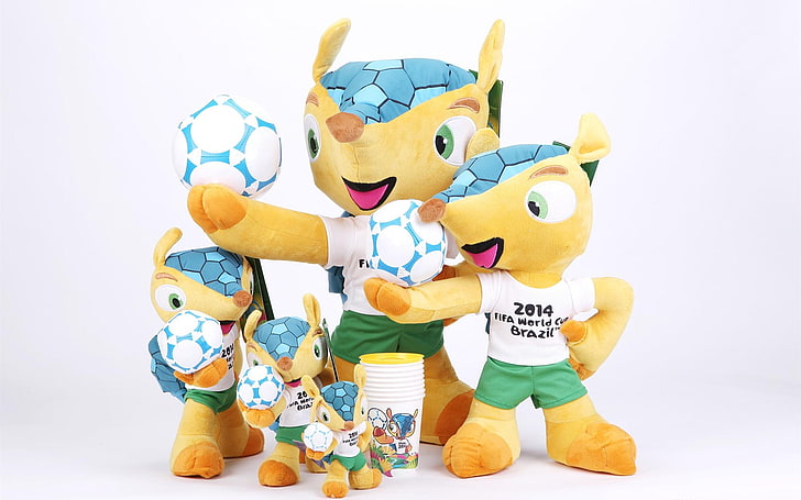 2014 Brésil 20e Coupe du Monde de la FIFA, papier peint de bureau .., collection de jouets en peluche marron 2014, Fond d'écran HD