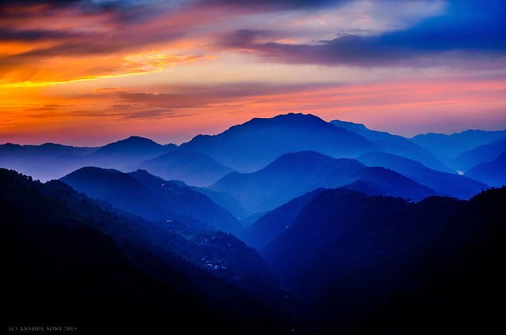 góry i drzewa, Indie, granica Shimla-Mandi, Himachal Pradesh, góry Seraj, Tapety HD