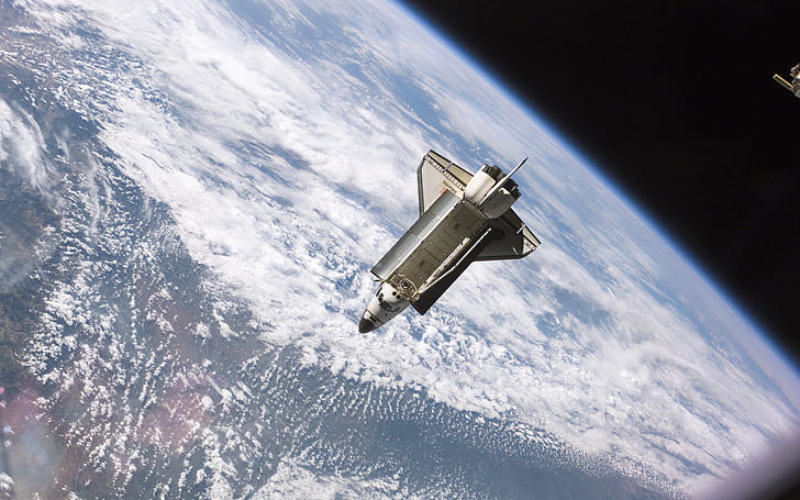 地球953527上の雲に対して背景幕スペースシャトルアトランティス、 HDデスクトップの壁紙