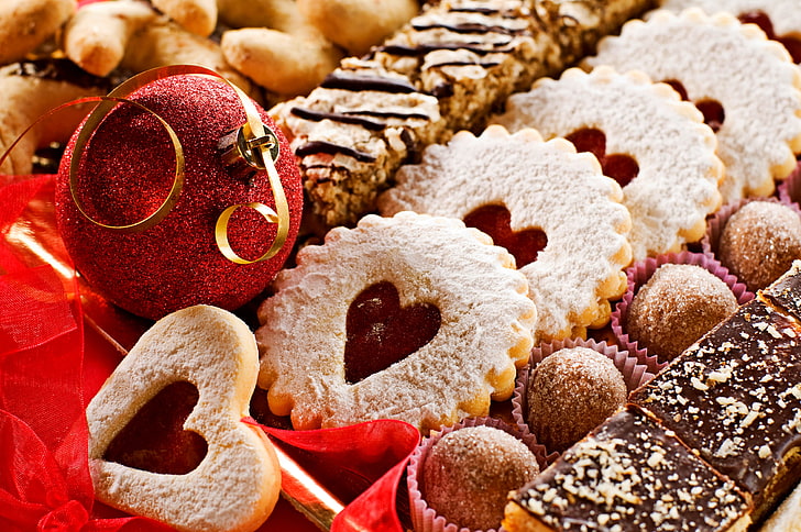bunch of desserts, decoration, tape, holiday, balls, food, heart, cookies, candy, New year, Happy New Year, hearts, Merry Christmas, cakes, ribbon, Christmas decoration, HD wallpaper