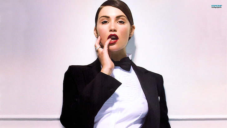 Gemma Arterton, jari ke mulut, wanita, lipstik merah, aktris, Wallpaper HD