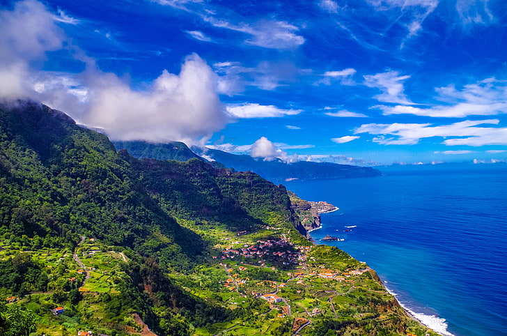 зелени хълмове, Мадейра, Португалия, остров, море, планини, HD тапет