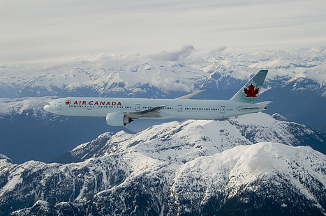 Samolot Air Canada, chmury, śnieg, lot, góry, Boeing, liść klonu, Air Canada, 777-300ER, Tapety HD HD wallpaper
