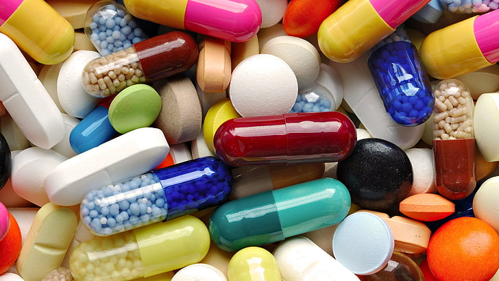 Medikamentensortiment in verschiedenen Farben, Tabletten, Medikamente, Kapseln, HD-Hintergrundbild