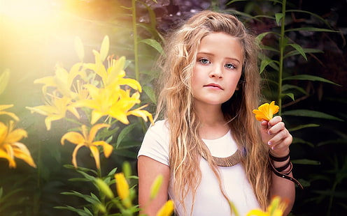 Söt liten flicka, porträtt, gula blommor, söt, liten, flicka, porträtt, gul, blommor, HD tapet HD wallpaper