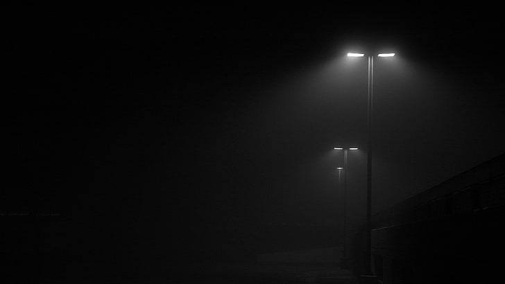 czarna lampa zewnętrzna, mgła, oświetlenie uliczne, czerń, minimalizm, miejski, monochromatyczny, noc, światła, ciemność, Tapety HD