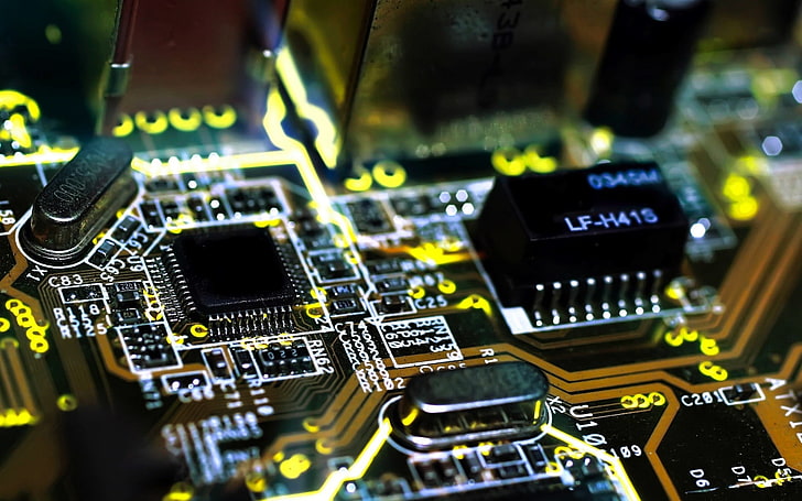placa de circuito negro, foco superficial de placa de circuito negro y verde, hardware, microchip, tecnología, macro, cambio de inclinación, PCB, Fondo de pantalla HD