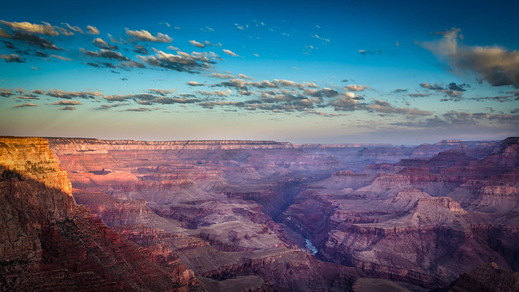 braune Felsenberge, Landschaftsfoto von grünen Laubbäumen, Natur, Landschaft, Grand Canyon, Felsen, Himmel, HD-Hintergrundbild