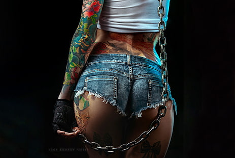shorts jeans preto feminino, menina, shorts, mão, figura, tatuagem, cadeia, Igor Egorov, HD papel de parede HD wallpaper