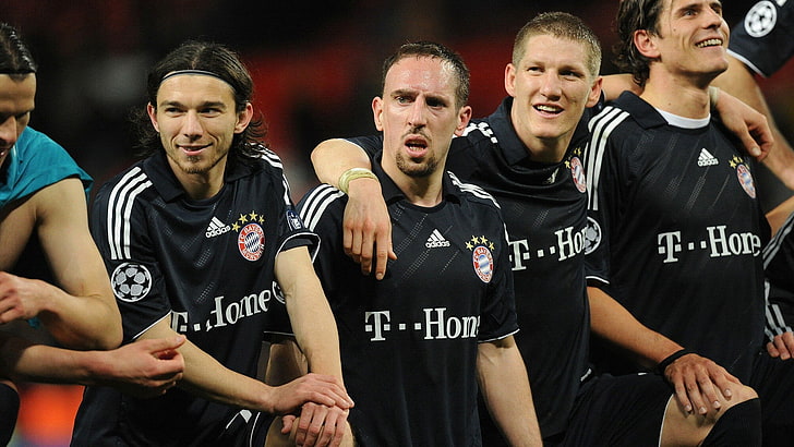 męska czarno-biała koszulka piłkarska adidas, Bayern Monachium, Bastian Schweinsteiger, piłka nożna, Franck Ribéry, Tapety HD