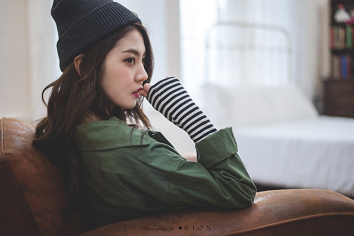 Chae Eun, Korean, Asian, women, sitting, chair, hat, looking away, long hair, brunette, brown eyes, HD wallpaper