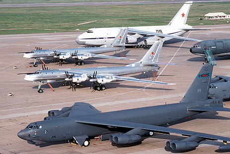 aviones negros y grises, oso, BBC, Tupolev, An-124, Ruslan, Antonov, Tu-95, B-52, fuerza aérea rusa, RUSIA, Fondo de pantalla HD HD wallpaper