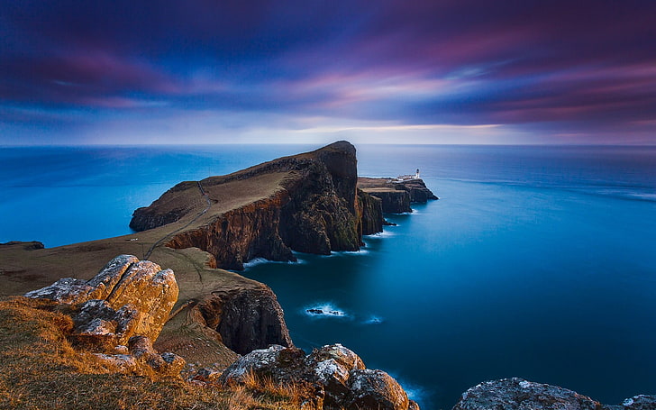 brown cliff, nature, landscape, lighthouse, sunset, sea, cliff, clouds, coast, horizon, blue, Scotland, Skye, HD wallpaper