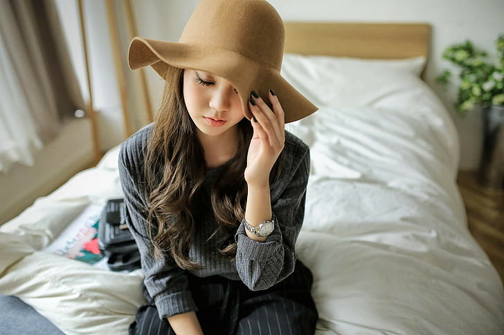 topi wanita, rambut panjang, Asia, kamar tidur, berambut cokelat, topi, Chae Eun, duduk, wanita, Wallpaper HD
