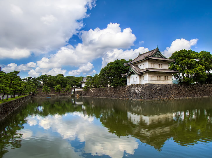 Imperial Palace, white pagoda temple and body of water, Asia, Japan, Summer, Trees, Castle, Tower, Water, Cloudy, Reflections, Tokyo, Imperial, Palace, Rafael, Reyes, Guard, chiyodaku, tokyoprefecture, imperialpalace, guardtower, moat, HD wallpaper