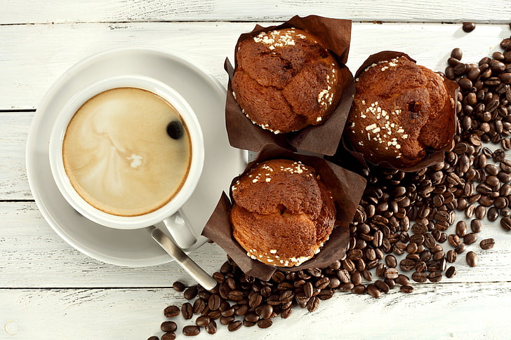 Kaffeebohnen und Kaffee flach legen Fotografie, Kaffee, Tasse, Cupcake, Cupcakes, Bohnen, Frühstück, HD-Hintergrundbild
