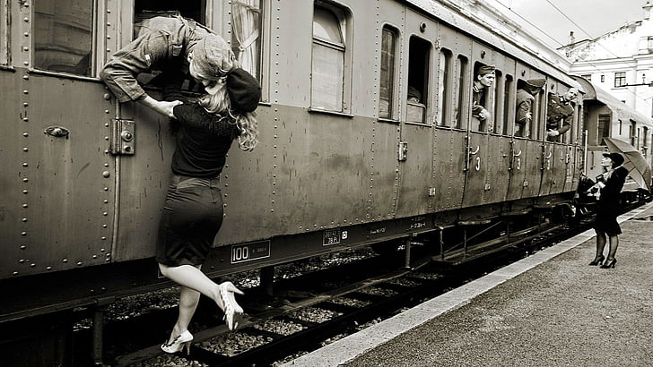 transport, black and white, rail transport, train, public transport, girl, railroad car, monochrome photography, monochrome, soldiers, kiss, romantic, farewell, HD wallpaper