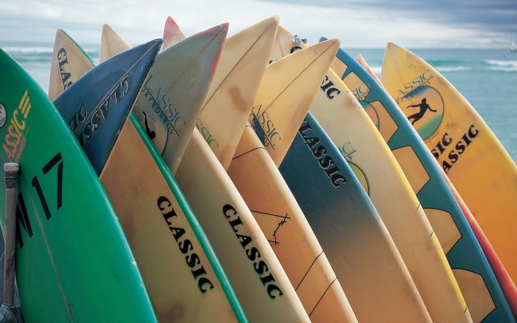 lotto di tavole da surf in colori assortiti, tavola, surf, mare, sport, estremo, Sfondo HD