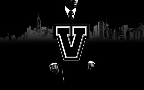 schwarzes und graues Buchstabe V-Logo, GTA, Grand Theft Auto 5, Pistole, Stadt, Mann, HD-Hintergrundbild HD wallpaper