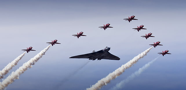 เครื่องบินทิ้งระเบิด Vulcan, กองทัพอากาศ, Red Arrows, 4K, British, วอลล์เปเปอร์ HD HD wallpaper