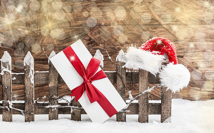 red and white gift box, New Year, snow, fence, presents, Santa hats, bokeh, HD wallpaper