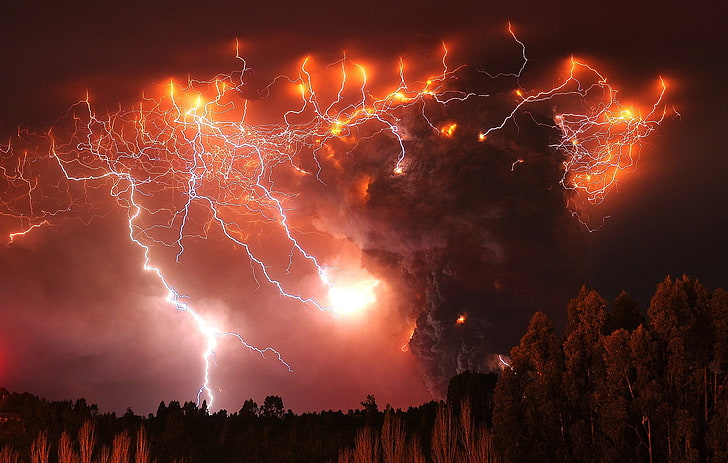 торнадо с мълнии графичен тапет, фотография, мълния, огън, вулкан, HD тапет