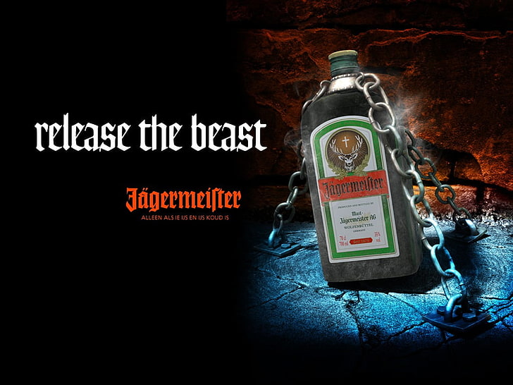Botol kaca Jagermeister dengan hamparan teks, botol, rantai, alkohol, Jägermeister, Wallpaper HD
