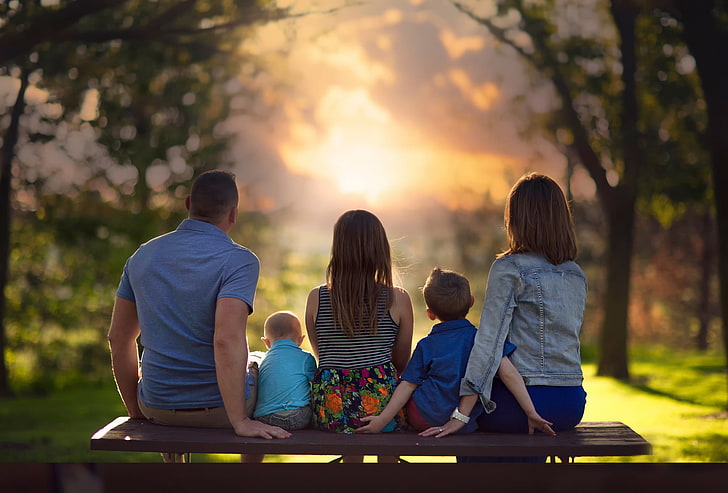 men's blue top, sunset, children, bench, Family, parents, HD wallpaper