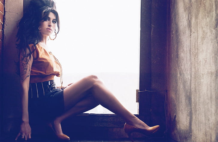 Amy Winehouse Hd Wallpapers Free Download Wallpaperbetter