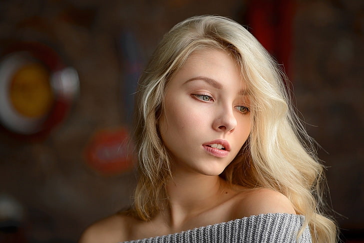 Alice Tarasenko, Frauen, Model, langes Haar, blondes, welliges Haar, Gesicht, nackte Schultern, Schärfentiefe, Porträt, HD-Hintergrundbild