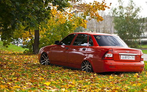 красный седан, дорога, осень, листья, диски, красный, приора, приора, лада 2170, HD обои HD wallpaper