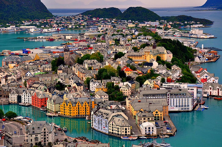 Alesund, Norway, Alesund, Norway, sky, Sea, mountains, houses, port, landscape, island, trees, bridge, ship, boat, yacht, HD wallpaper