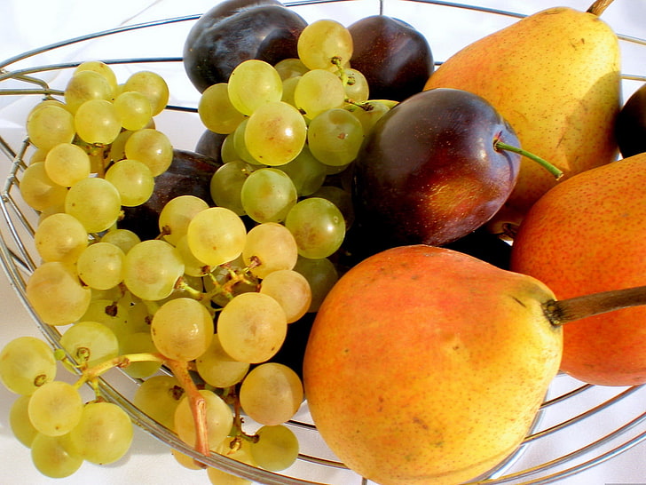 unripe grape fruit, grapes, pears, plum, allsorts, fruit, HD wallpaper