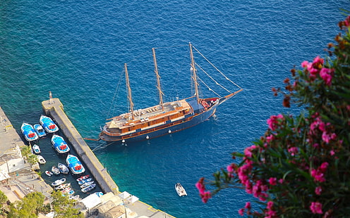 Oia, Santorini, Greece, Aegean Sea, yacht, boat, pier, sea, Oia, Santorini, Greece, Aegean, Sea, Yacht, Boat, Pier, HD wallpaper HD wallpaper