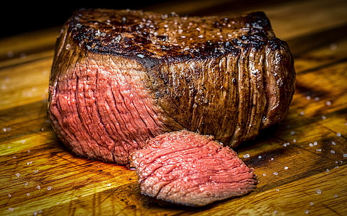 steak, food, closeup, wooden surface, salt, depth of field, meat, death, muscles, cow, animals, HD wallpaper HD wallpaper