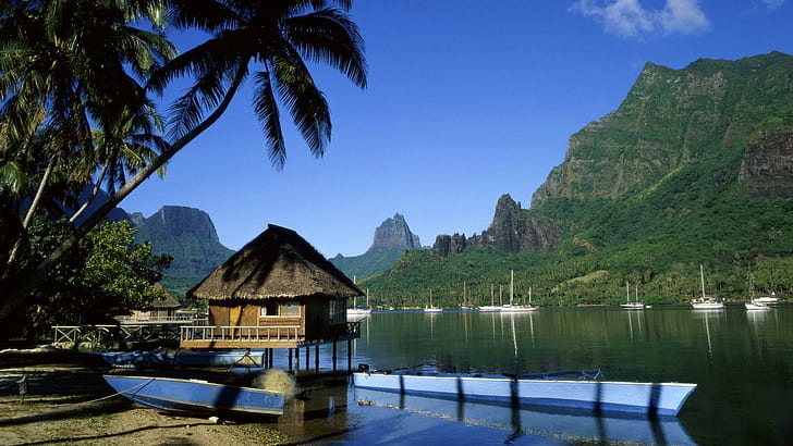 Cooks Bay Moorea Tahiti, spiaggia, montagne, barche, bungalow, natura e paesaggi, Sfondo HD
