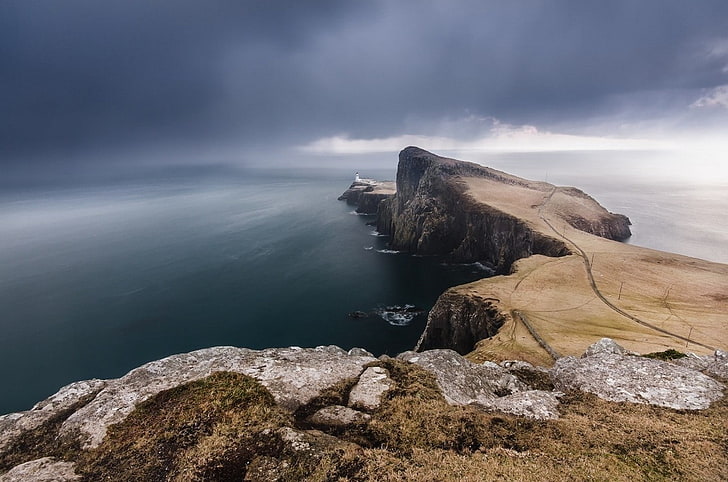 acantilado, nubes, isla, paisaje, faro, naturaleza, Neist Point, roca, Escocia, mar, tormenta, Reino Unido, Fondo de pantalla HD