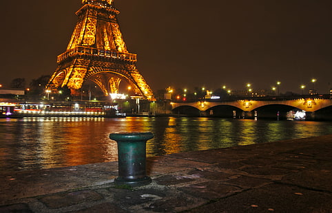 grön bryggstolpe över Eiffeltornet under natten, förtöjning, utsikt, grön, brygga, post, Eiffeltornet, natt, arkitektur, Seine, lång exponering, bro, berömd plats, paris - Frankrike, frankrike, flod, europa, urban scen, torn , resor, turism, resmål, stad, stadsbild, bro - konstgjord struktur, huvudstäder, HD tapet HD wallpaper