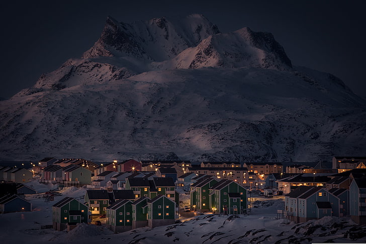 планински алпи и къщи, зима, сняг, планини, нощ, светлини, езеро, дом, Гренландия, Нуук, HD тапет