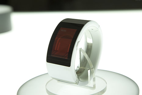 ulasan jam tangan pintar, layar hitam, jam tangan pintar, perak, PULS i.am, Wallpaper HD HD wallpaper