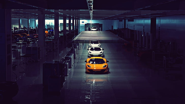 dua mobil putih dan kuning, McLaren, mobil, McLaren MP4-12C, kendaraan, Mobil Super, mobil putih, mobil oranye, supercar, Wallpaper HD