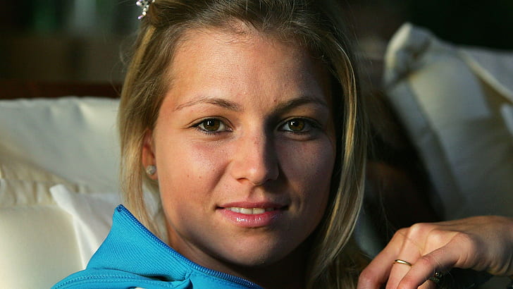 Maria Kirilenko, Frauen, Blondine, Tennisspieler, Gesicht, Lächeln, Zuschauer betrachtend, Nahaufnahme, HD-Hintergrundbild