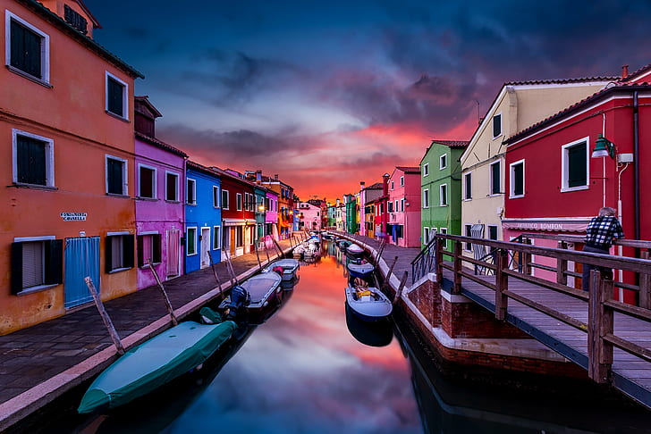 Венециански канал, Бурано, Венеция, канал, Италия, Италия, Италия, град, градски пейзаж, остров, цвят, залез, отражение, лодка, красив, пътуване, тайна, архитектура, Европа, морски кораб, град, Венеция - Италия, туризъм, известно място, къща, градска сцена, многоцветна, HD тапет