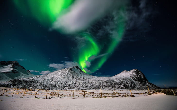 Aurora Borealis Northern Lights, montagnes de neige, aurora borealis, aurores boréales, Fond d'écran HD